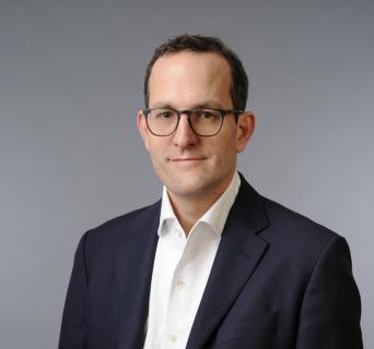 Sebastian Schwartz, Uniper Vice President Corporate Finance