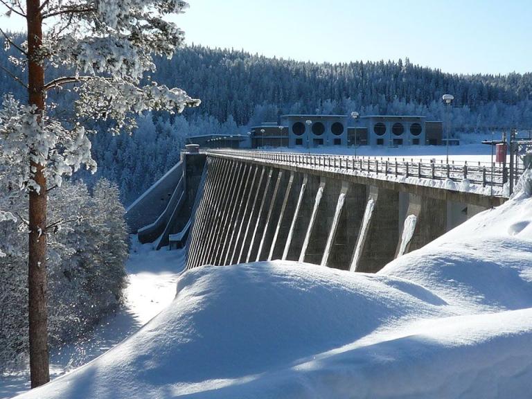 Vattenrkaftverk på vintern | Uniper