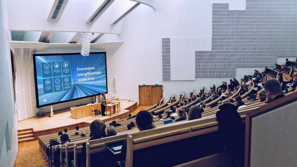 Uniper as guest lecturer