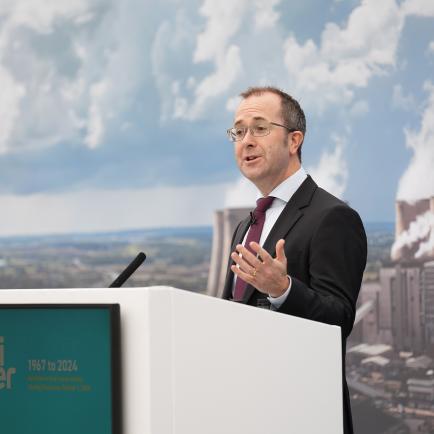 Mike Lockett, Uniper UK Country Chair, gives speech at Ratcliffe Power Station Closure Event