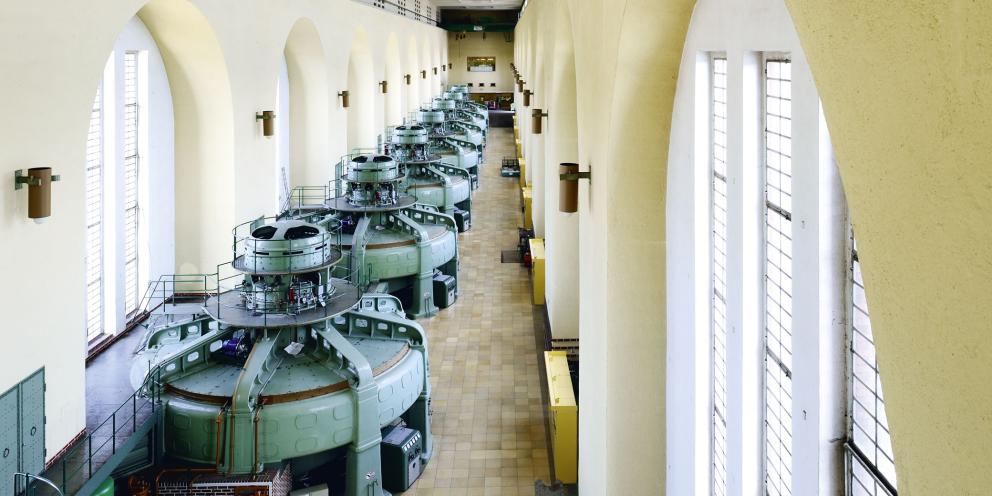 Donau Kraftwerk Kachlet