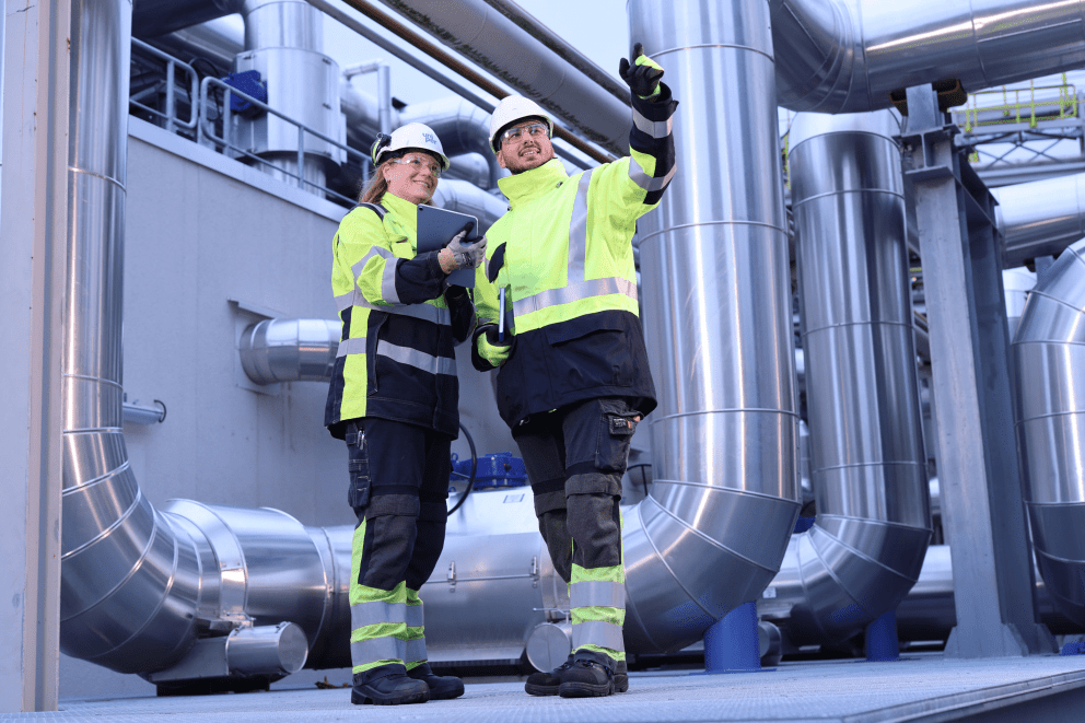 Two employees at Scholven Power Plant
