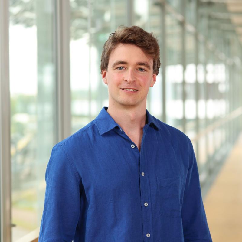 Portrait photo of Uniper trainee at the Düsseldorf headquarters